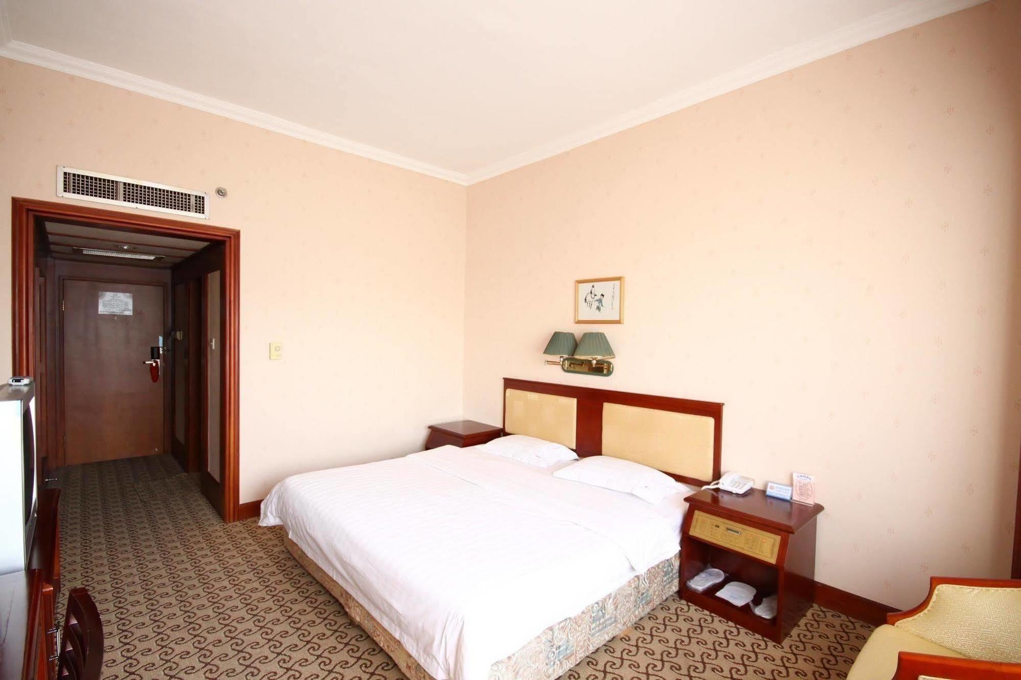 Hampton By Hilton Dalian Zhongshan Экстерьер фото