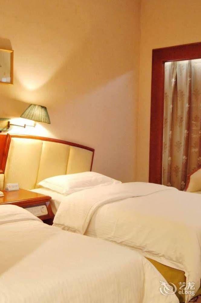 Hampton By Hilton Dalian Zhongshan Экстерьер фото