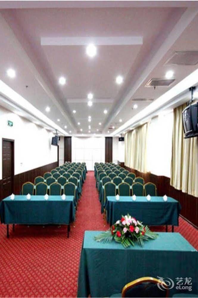 Hampton By Hilton Dalian Zhongshan Экстерьер фото