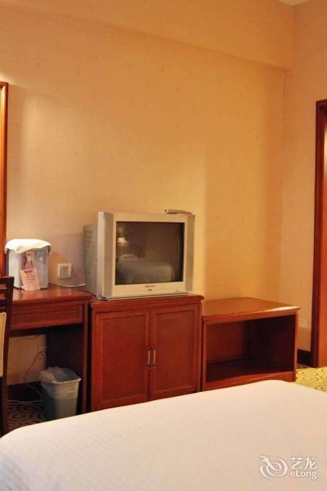 Hampton By Hilton Dalian Zhongshan Экстерьер фото